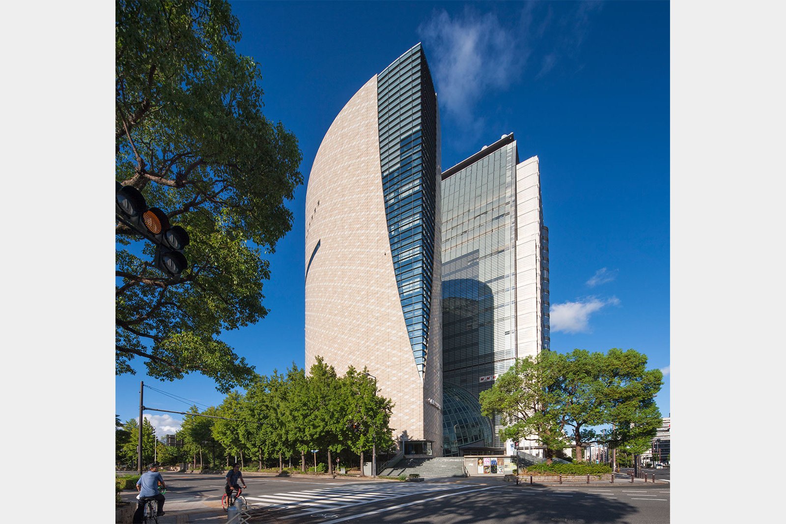 🏙️ NHK 오사카 홀 이미지 1